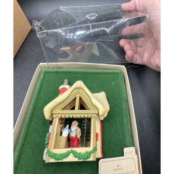 Hallmark Keepsake Christmas Ornament 1982 SANTA'S WORKSHOP -32D - Picture 7 of 9